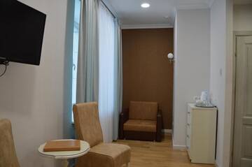 Фото номера Семейный двухместный номер с 1 кроватью Отель Berezka Health Resort &amp; SPA г. Солигорск 4