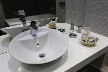 Фото номера Стандартный двухместный номер с 2 отдельными кроватями Отель Hotel Alesya г. Солигорск 2