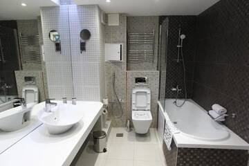 Фото номера Стандартный двухместный номер с 2 отдельными кроватями Отель Hotel Alesya г. Солигорск 3